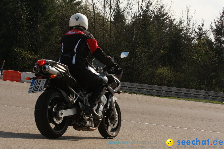 seechat.de Motorrad-Kurventraining: Start-up-Day-ADAC-Fahrsicherheitsanlage