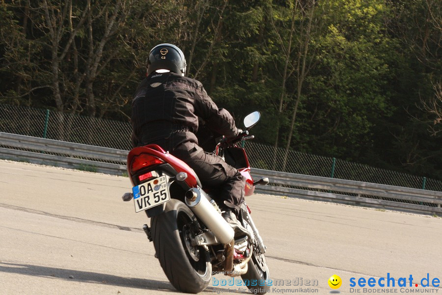 seechat.de Motorrad-Kurventraining: Start-up-Day-ADAC-Fahrsicherheitsanlage