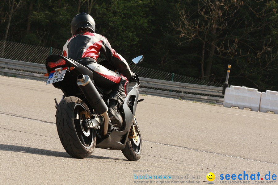 seechat.de Motorrad-Kurventraining: Start-up-Day-ADAC-Fahrsicherheitsanlage