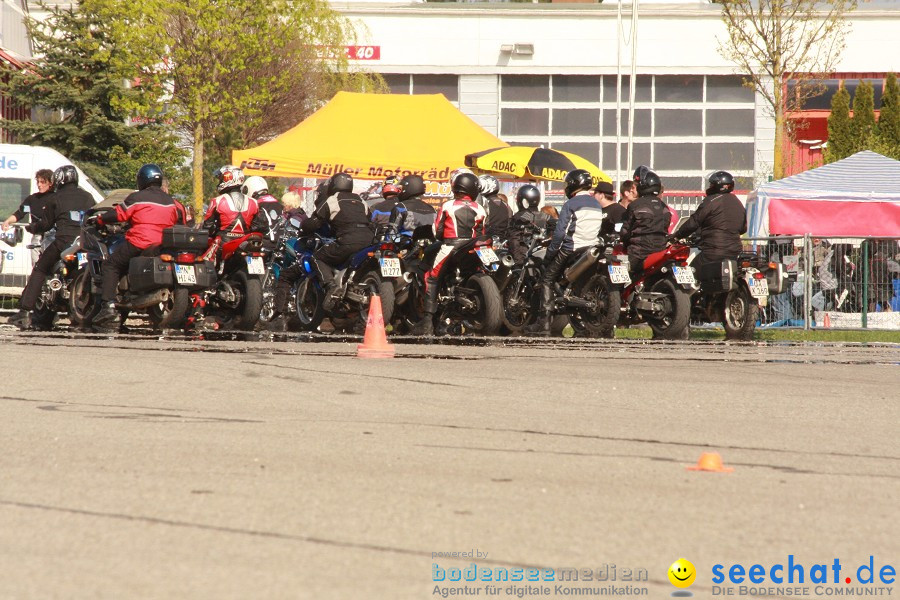 seechat.de Motorrad-Kurventraining: Start-up-Day-ADAC-Fahrsicherheitsanlage