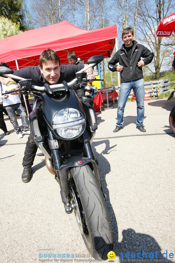 seechat.de Motorrad-Kurventraining: Start-up-Day-ADAC-Fahrsicherheitsanlage