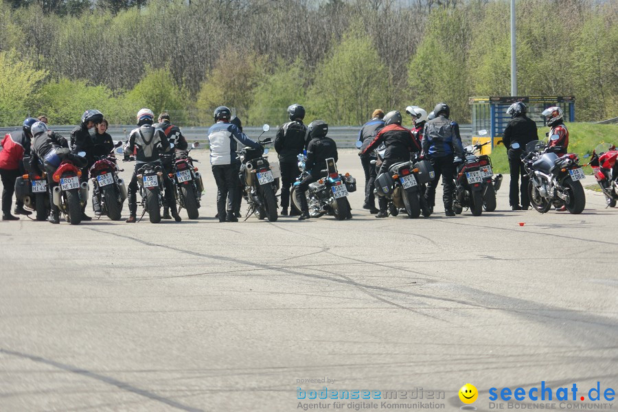 seechat.de Motorrad-Kurventraining: Start-up-Day-ADAC-Fahrsicherheitsanlage