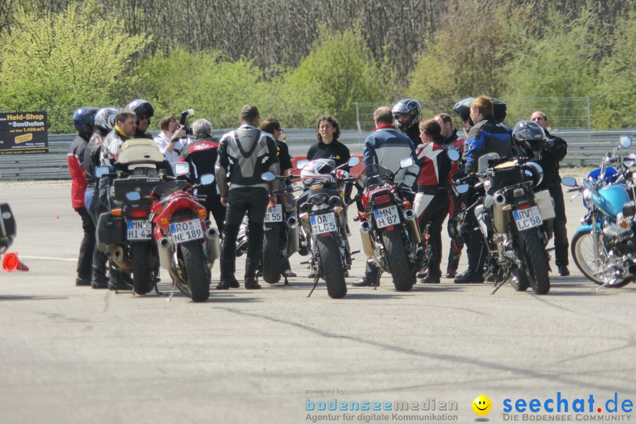 seechat.de Motorrad-Kurventraining: Start-up-Day-ADAC-Fahrsicherheitsanlage