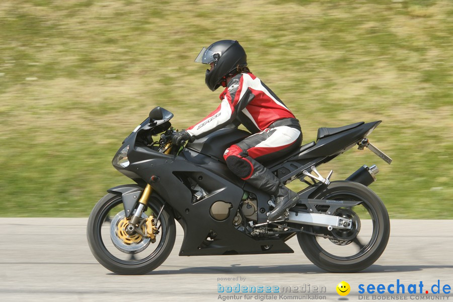 seechat.de Motorrad-Kurventraining: Start-up-Day-ADAC-Fahrsicherheitsanlage