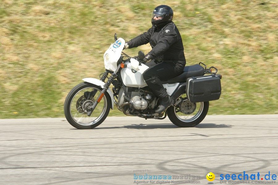 seechat.de Motorrad-Kurventraining: Start-up-Day-ADAC-Fahrsicherheitsanlage