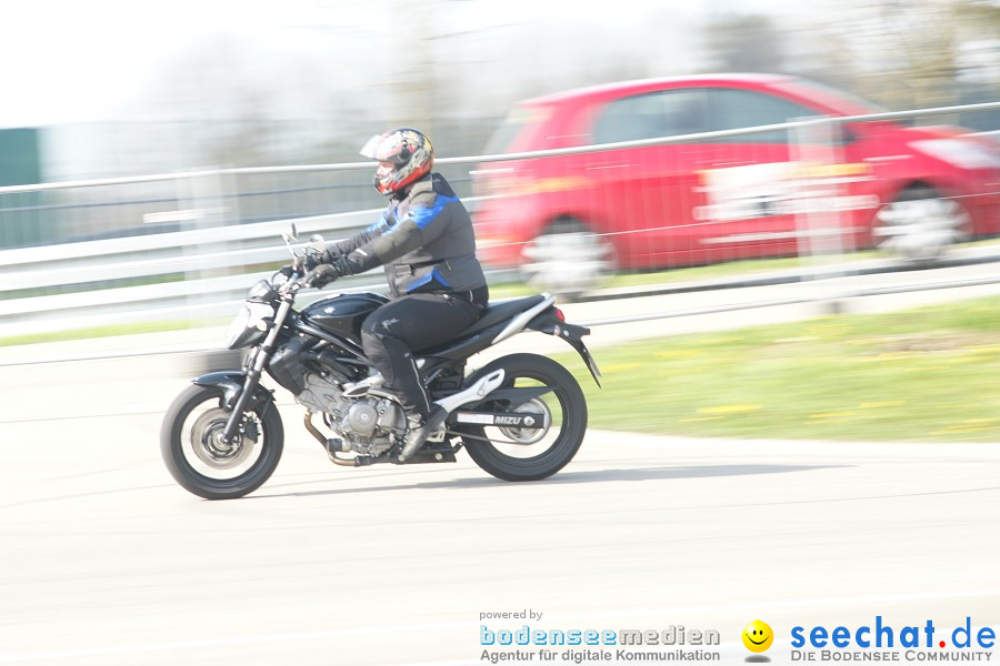 seechat.de Motorrad-Kurventraining: Start-up-Day-ADAC-Fahrsicherheitsanlage