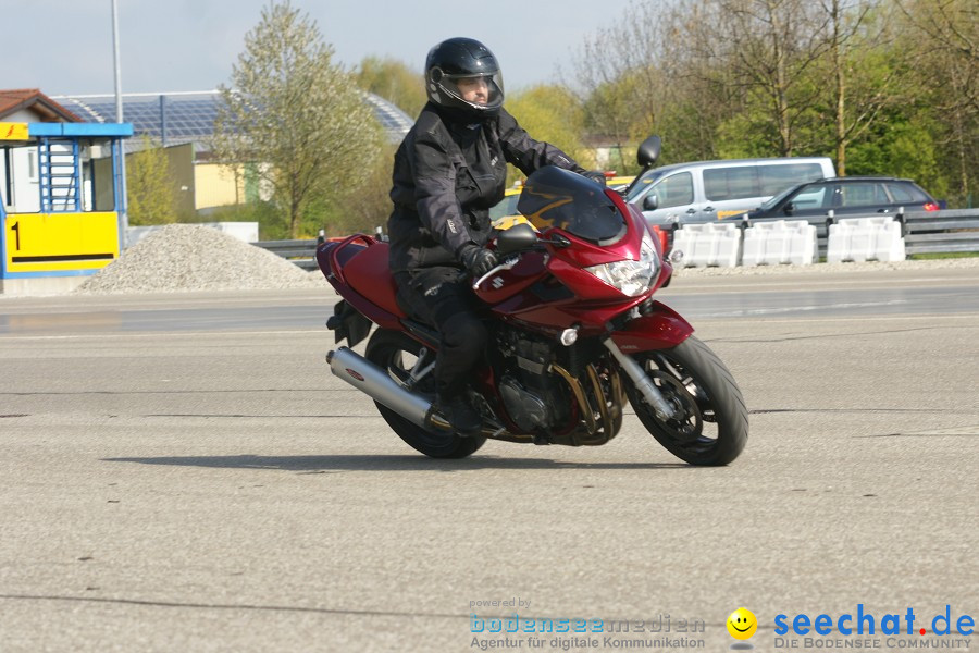 seechat.de Motorrad-Kurventraining: Start-up-Day-ADAC-Fahrsicherheitsanlage