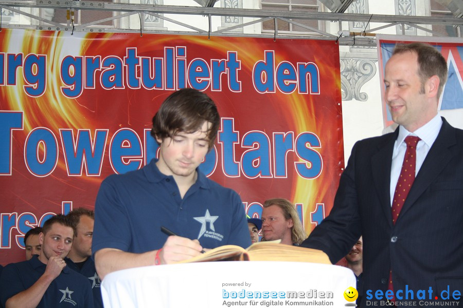 Meisterfeier Eishockey: Ravensburg Towerstars: Ravensburg, 29.04.2011