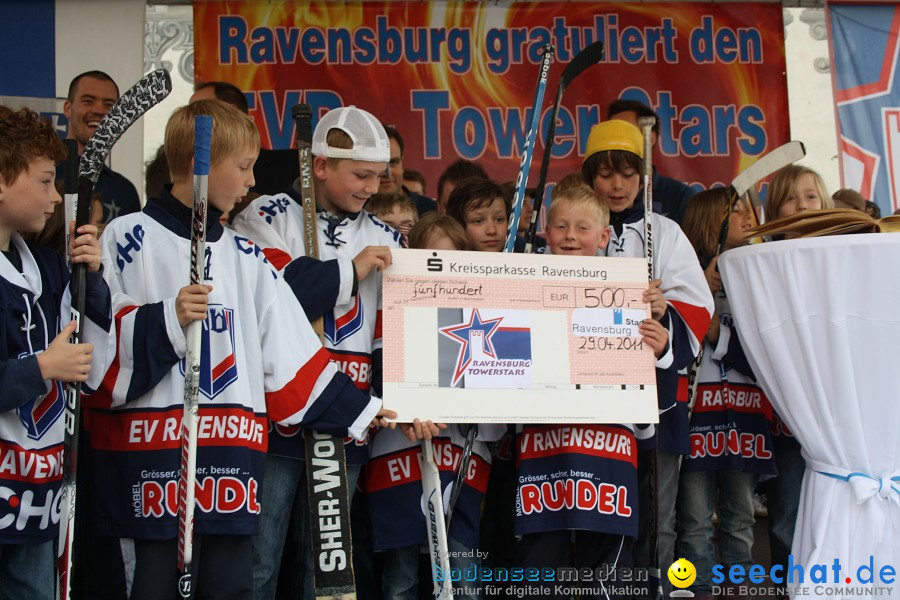 Meisterfeier Eishockey: Ravensburg Towerstars: Ravensburg, 29.04.2011