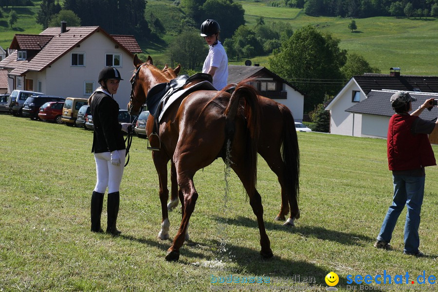 St. Georgsritt: Hoppetenzell am Bodensee, 08.05.2011